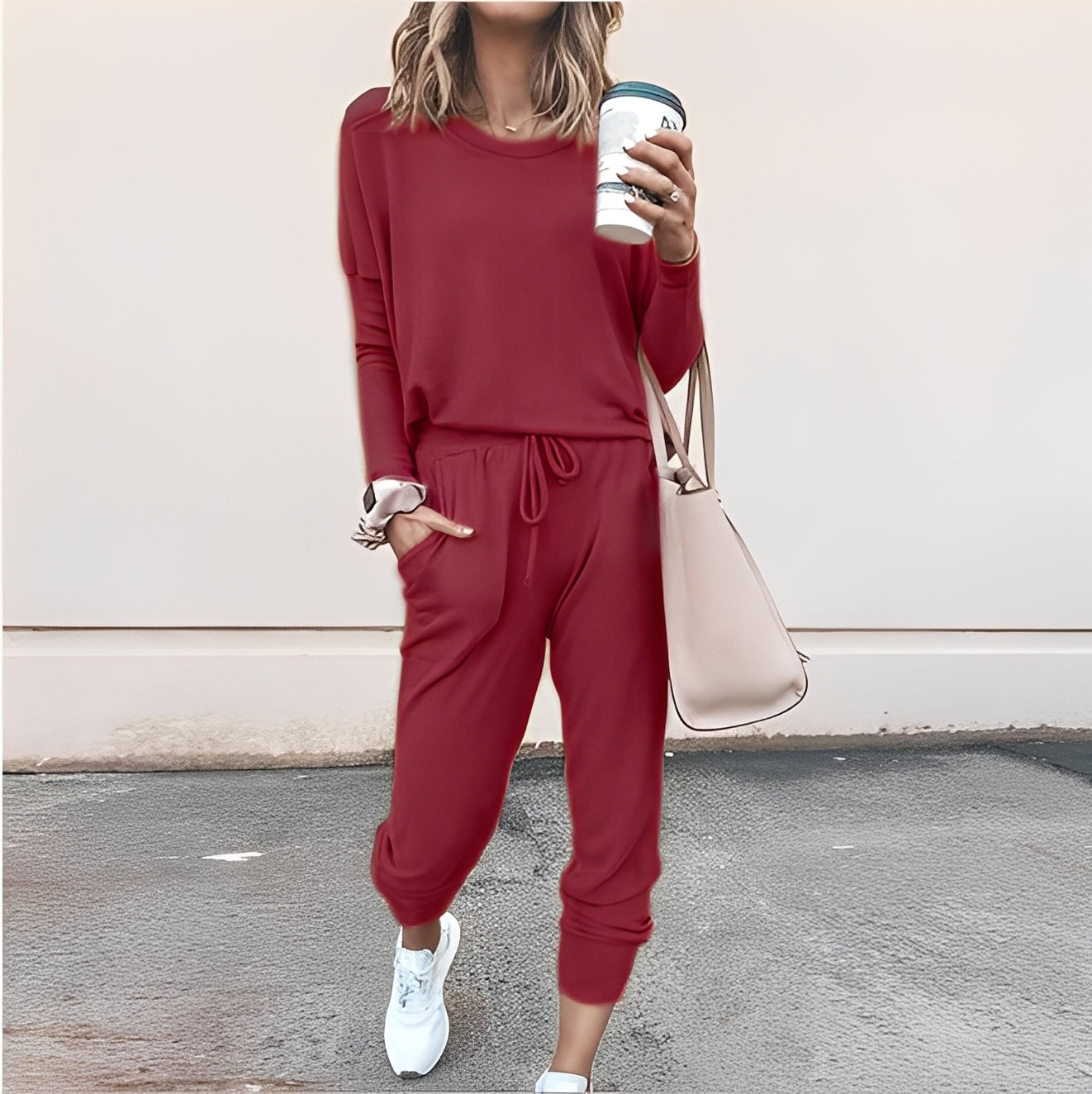 Danielle - Kobiecy, luźny strój treningowy