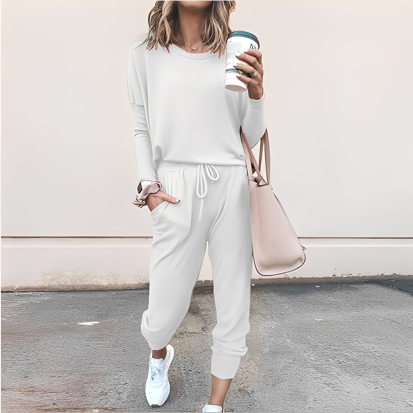 Danielle - Kobiecy, luźny strój treningowy