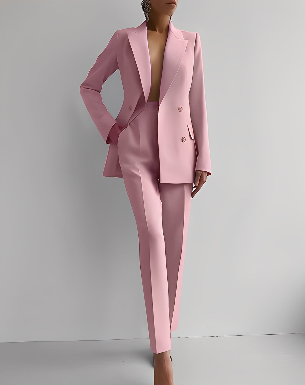 Nydia - Stylowy damski zestaw Slim-Fit z żakietem i spodniami