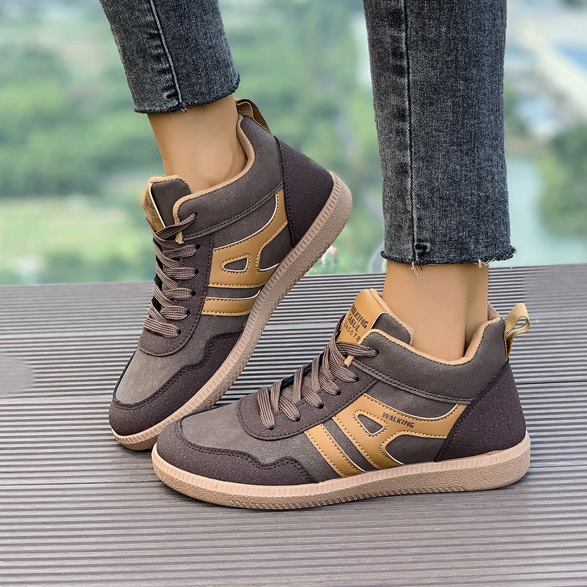 Griselda - Stylowe damskie płaskie buty sportowe