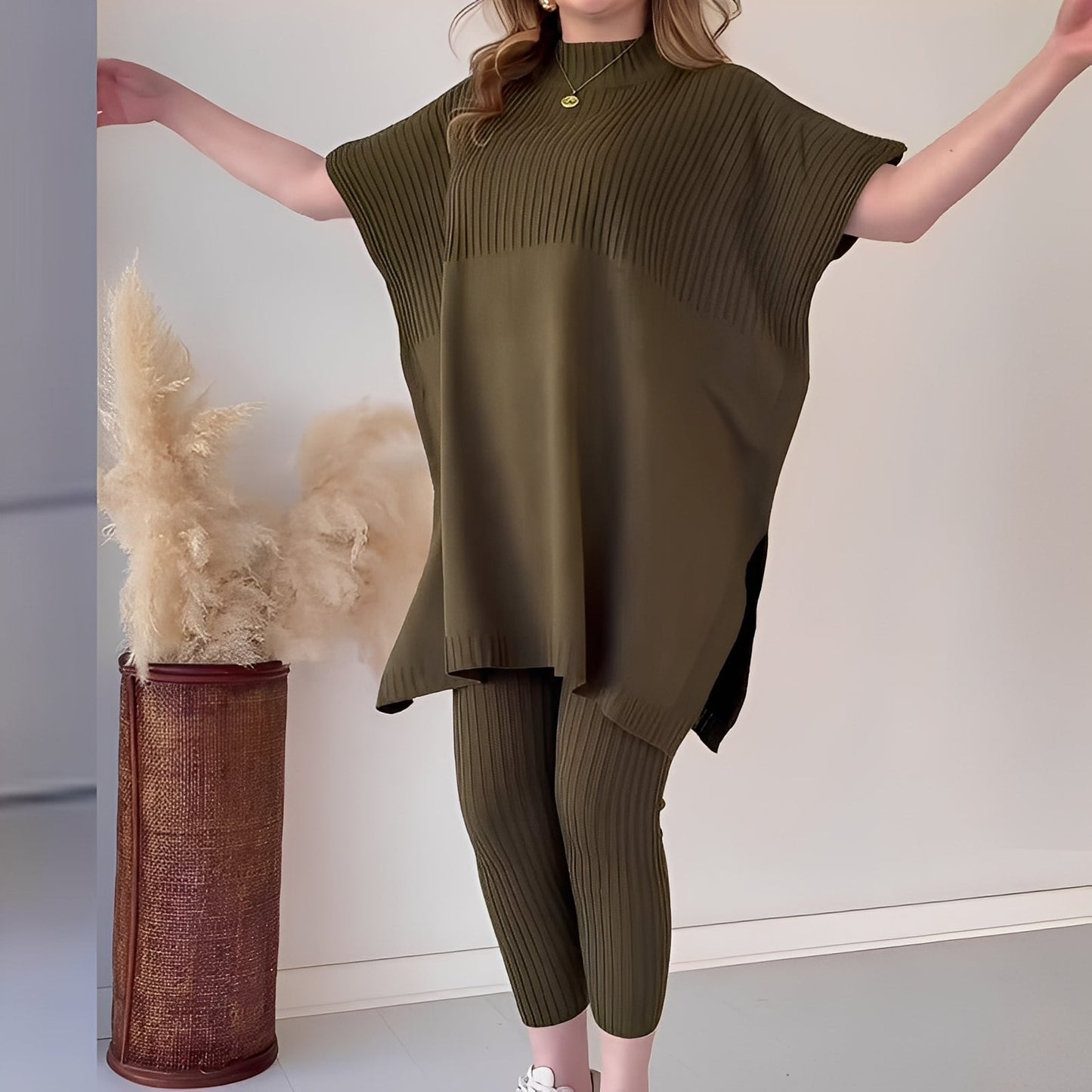 Roxanna - Swobodny, dwuczęściowy zestaw z materiału dla kobiet