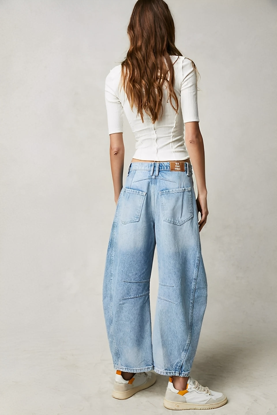Adrienne - Tradycyjne szerokie jeansy barrel dla kobiet