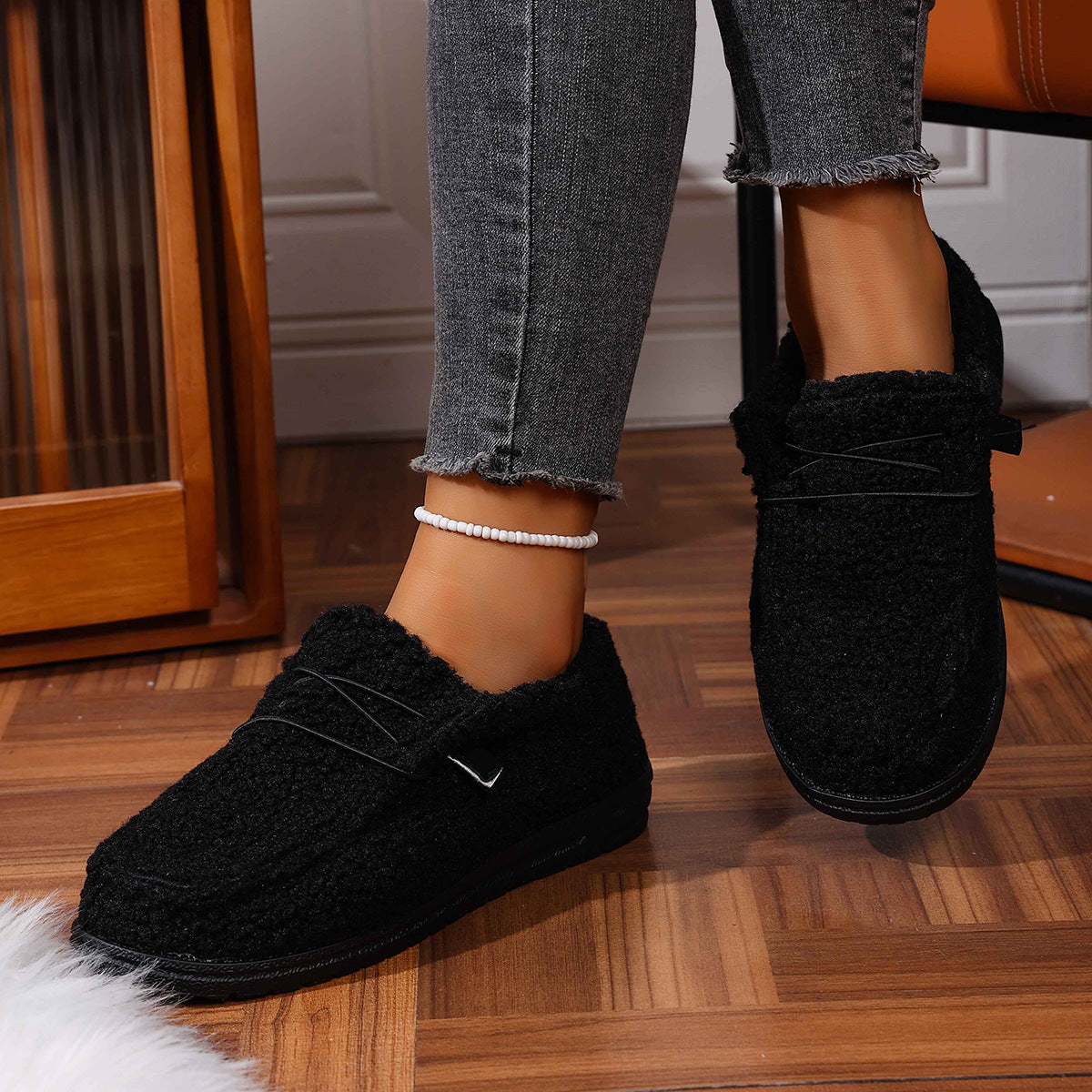 Mellony - Eleganckie płaskie buty Teddy dla kobiet