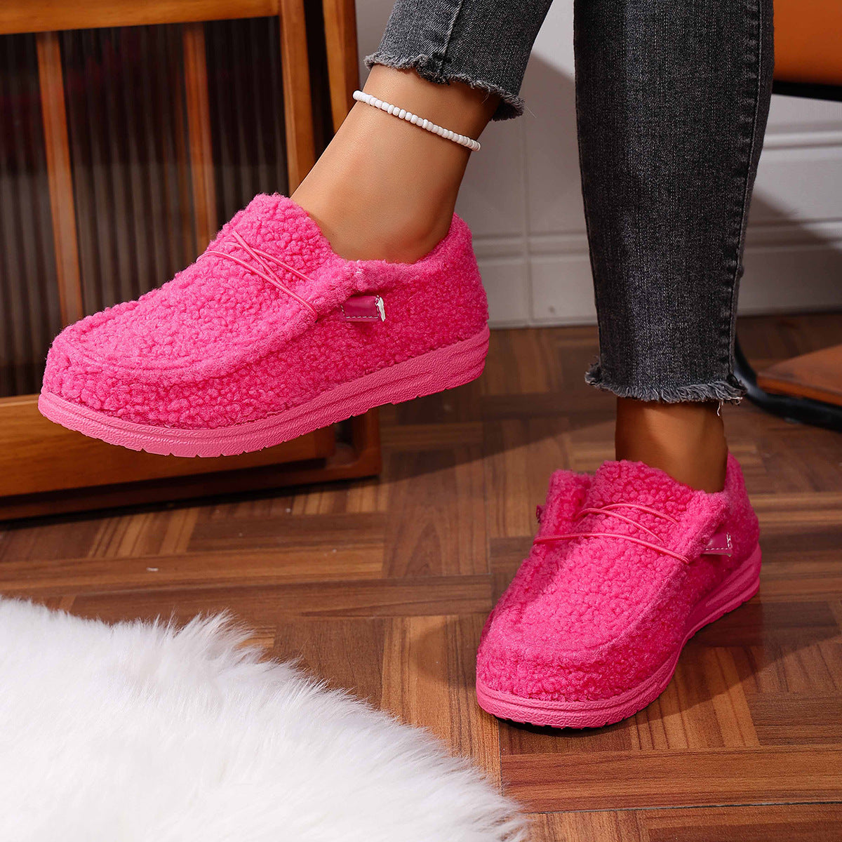 Mellony - Eleganckie płaskie buty Teddy dla kobiet