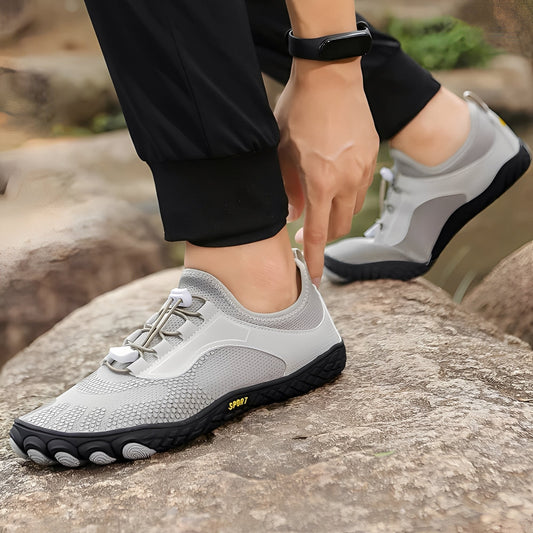 Garnet - Lekkie sportowe buty dla mężczyzn na zewnątrz