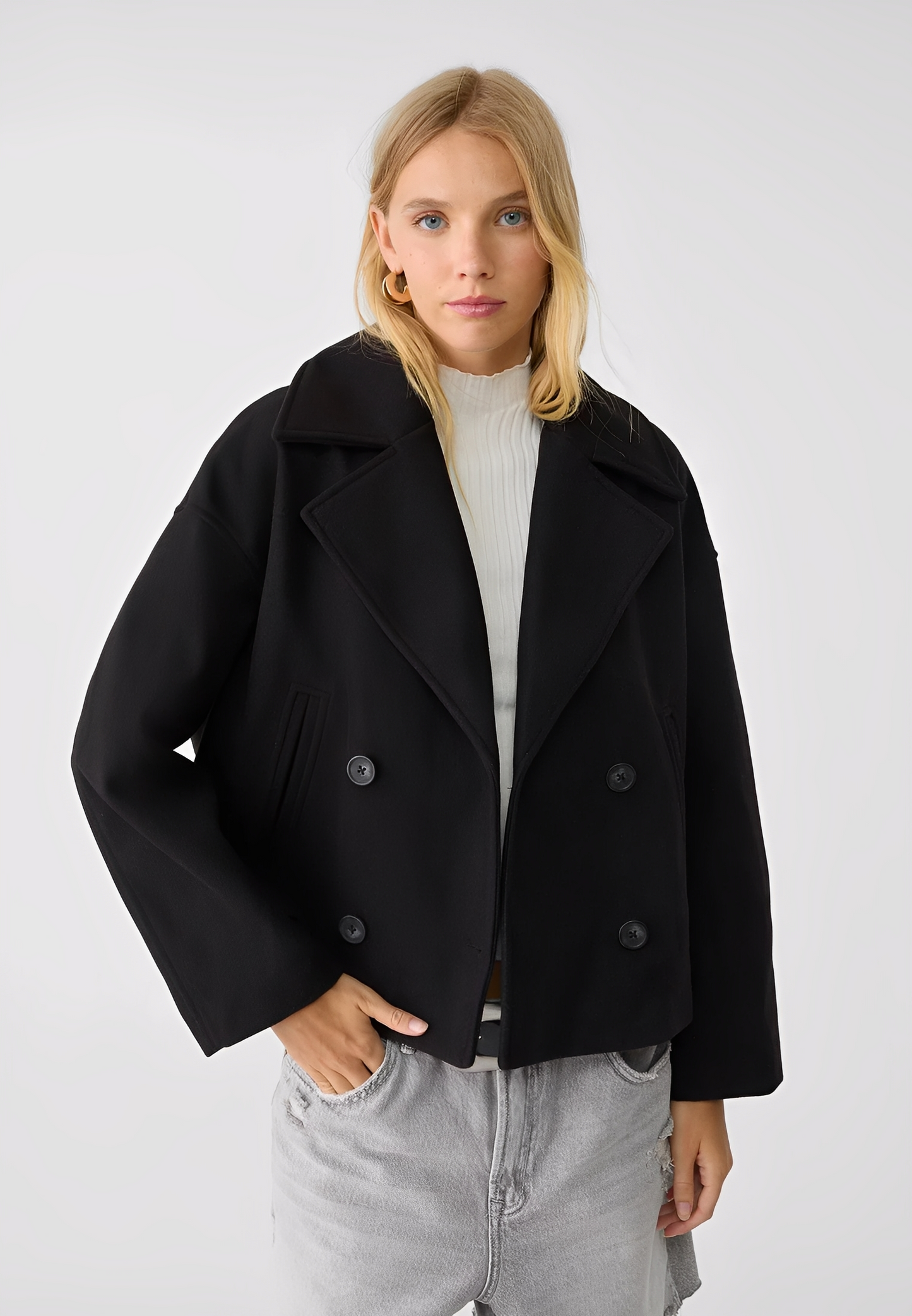 Claire – Krótka Elegancka Dwurzędowa Kurtka