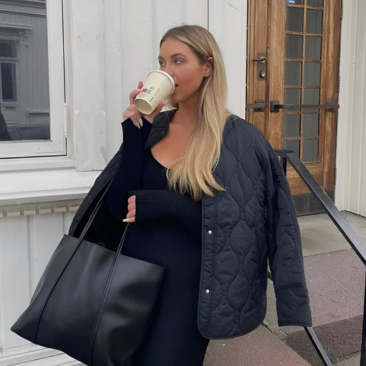 Ariella - Stylowy, luźny płaszcz jednorzędowy dla kobiet