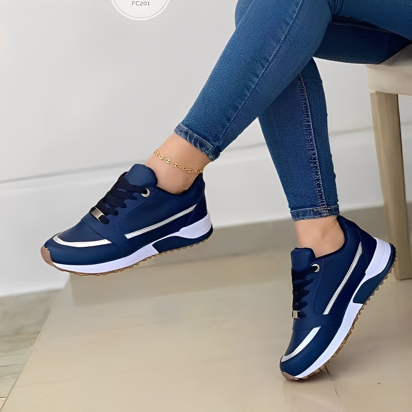 Xanthia - Stylowe płaskie buty sportowe dla kobiet