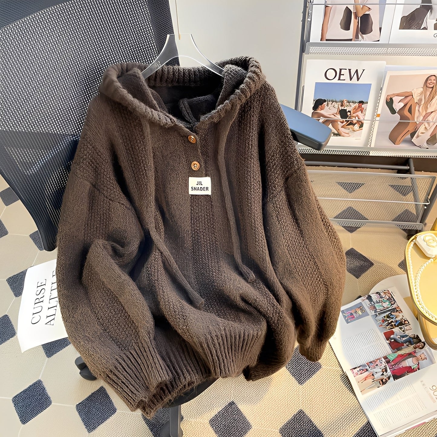 Haylee - Luźny damski sweter z kapturem i guzikami