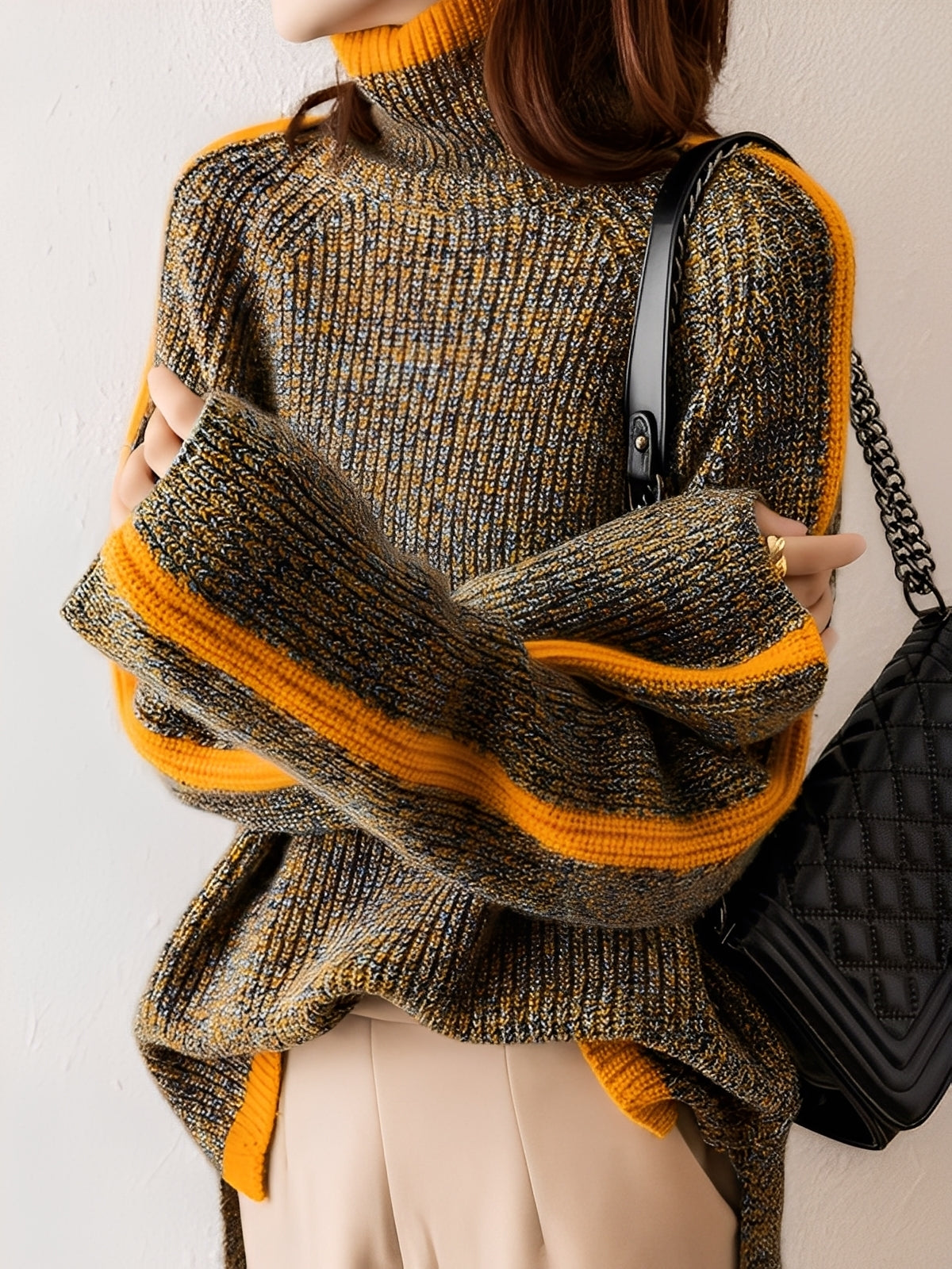 Suzanna - Współczesny luźny sweter dla kobiet