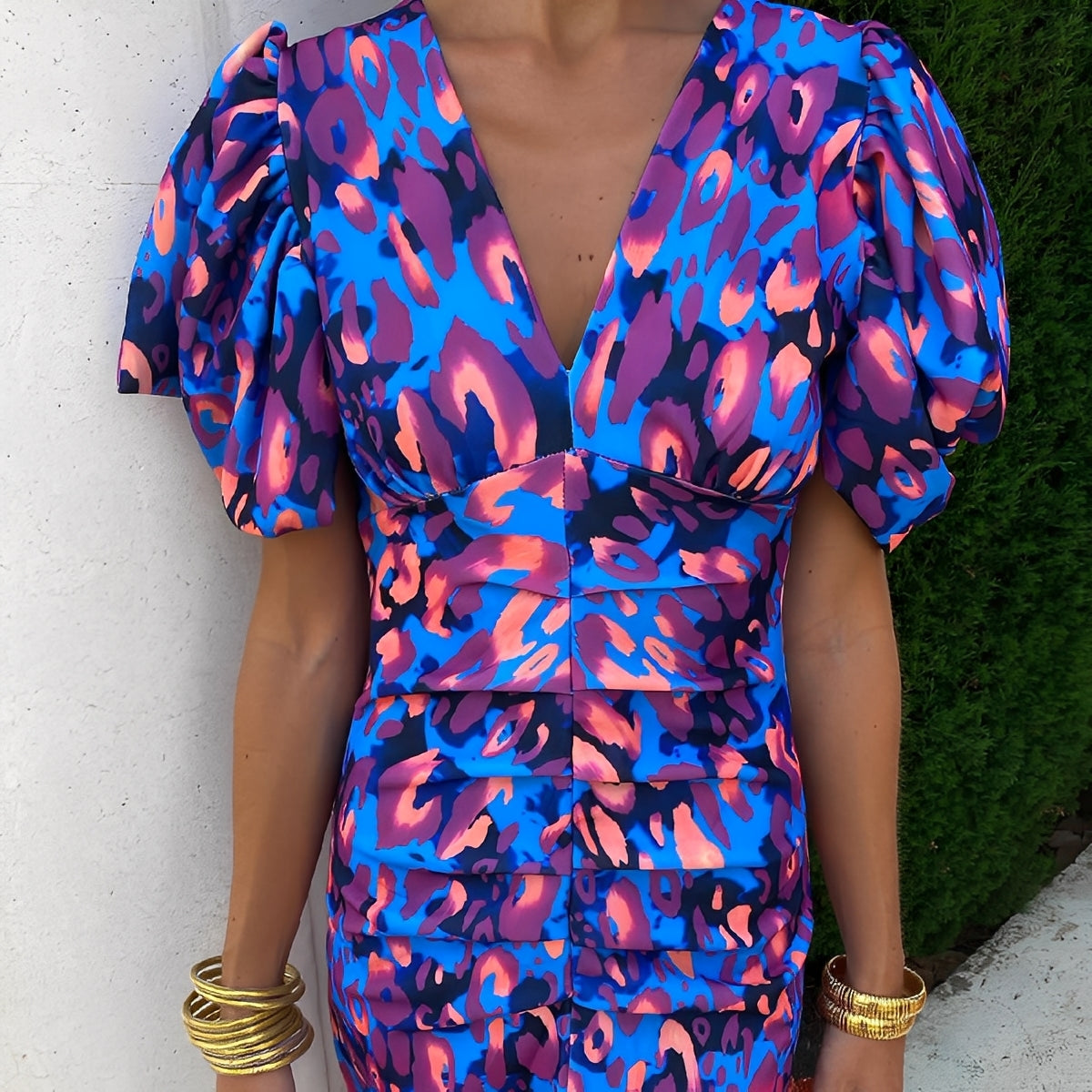 Gaëlle - Sukienka w kolorowe wzory z marszczonymi rękawami dla kobiet