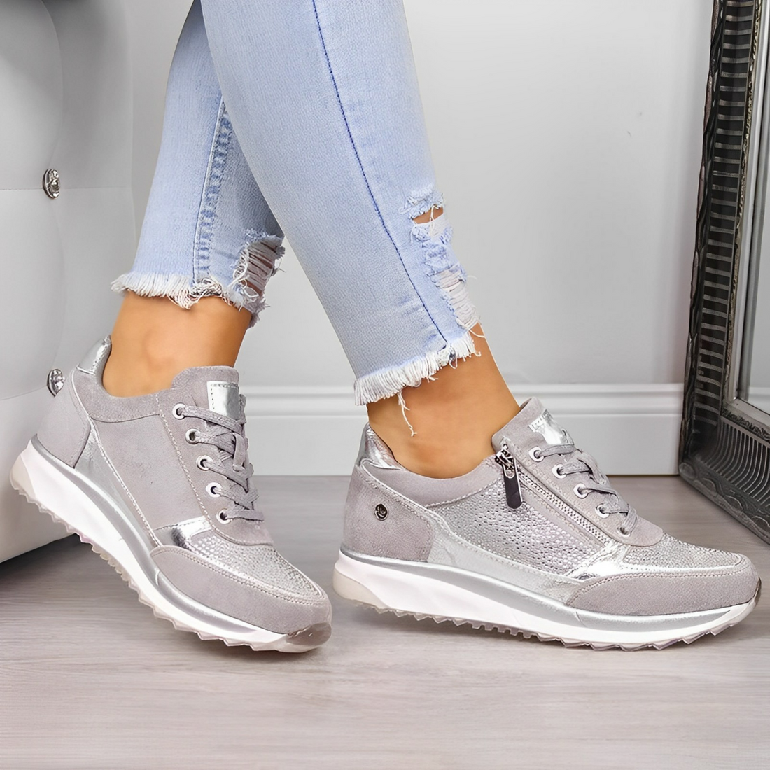 Lagertha - Wygodne sneakersy zapinane na zamek