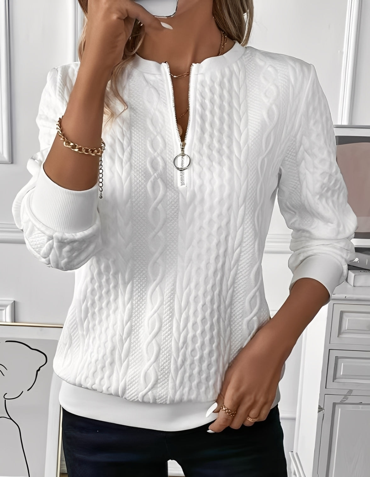 Davida - Stylowy, delikatny sweter damski z pikowaniem