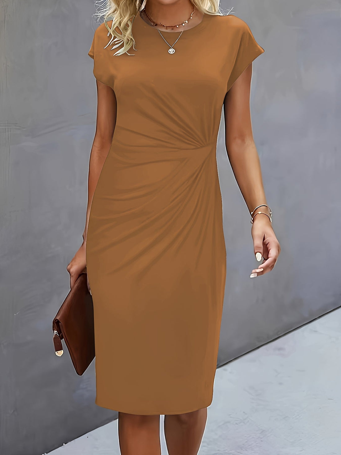Christina - Elegancka sukienka z wiązaniem dla kobiet