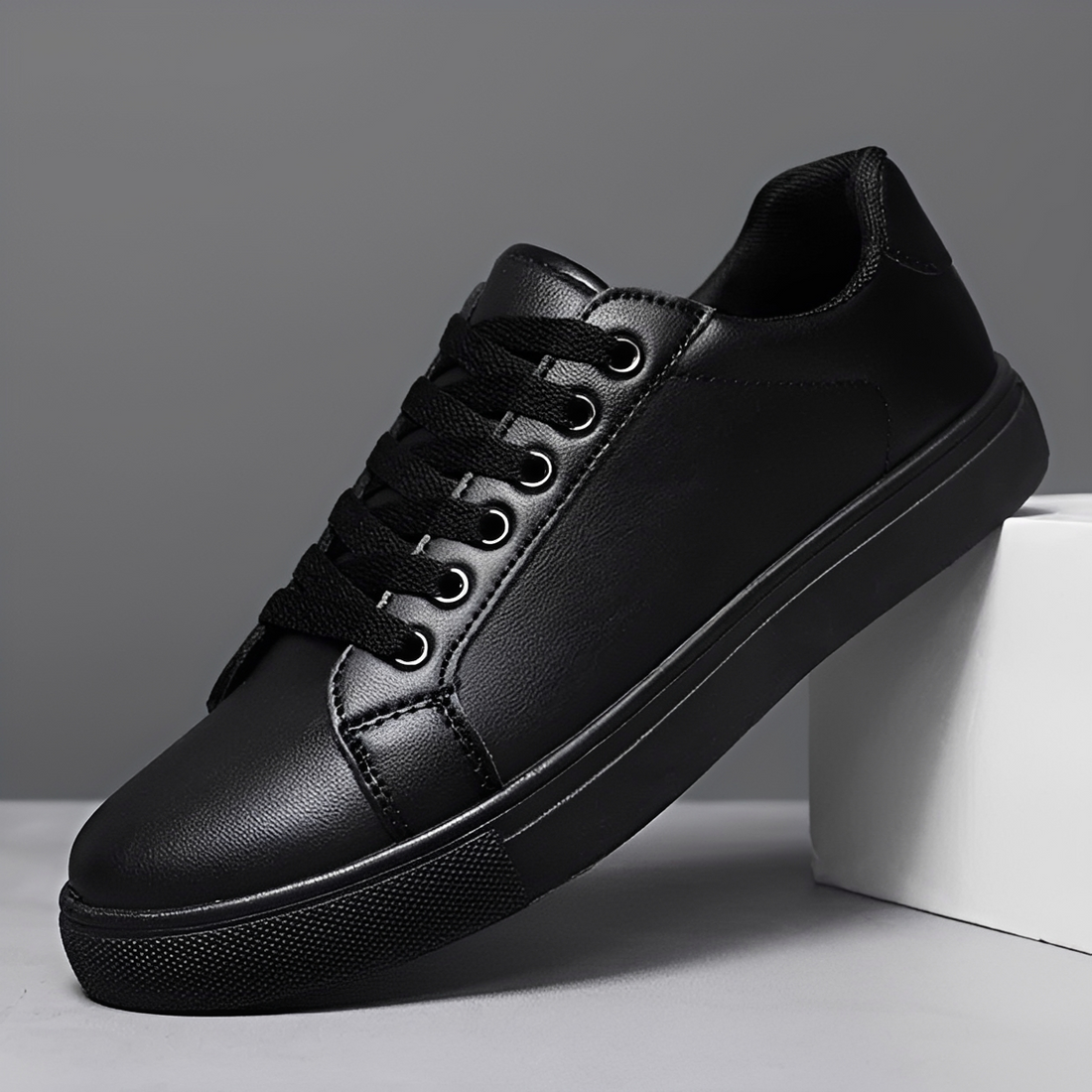 Nicholas - Modne sznurowane sneakersy