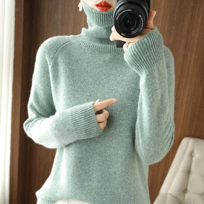 Softy - Cashmere Turtleneck Sweater made of Knit Fabric