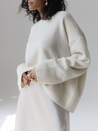 Amara – Oversize sweter „Cukrowa wata“