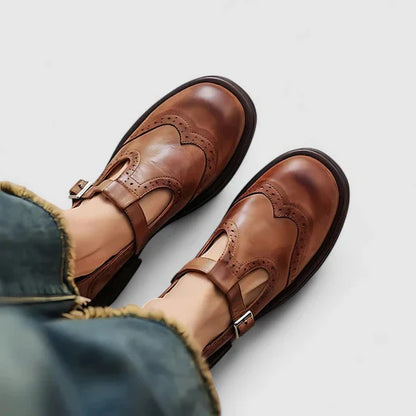 Léana - Klasyczne damskie buty skórzane z paskiem T