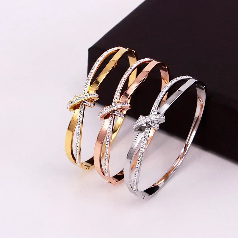 Dalia – Elegancka bransoletka z węzłem