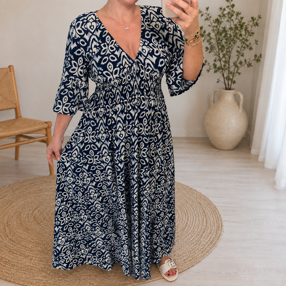 Yvonne - Elegancka sukienka z falbanami