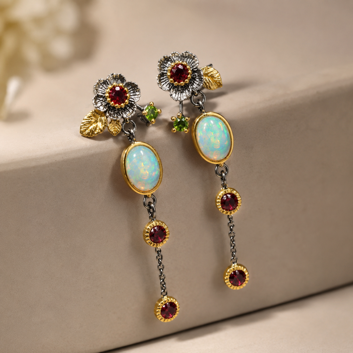 Zyra – Boho Kolczyki z Czerwonymi Detalami