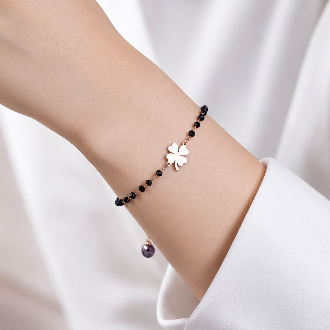 Faelya – Bransoletka amulet z czterolistną koniczyną