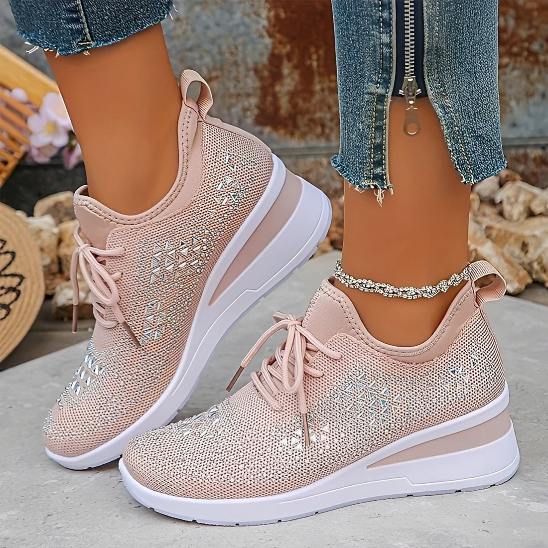 Elodie - Nowoczesne Wygodne Sneakersy z Elementami Kryształków