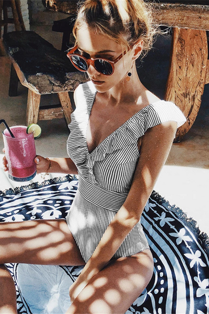 Lucia – Swimsuit with stripes emphasizing the figure