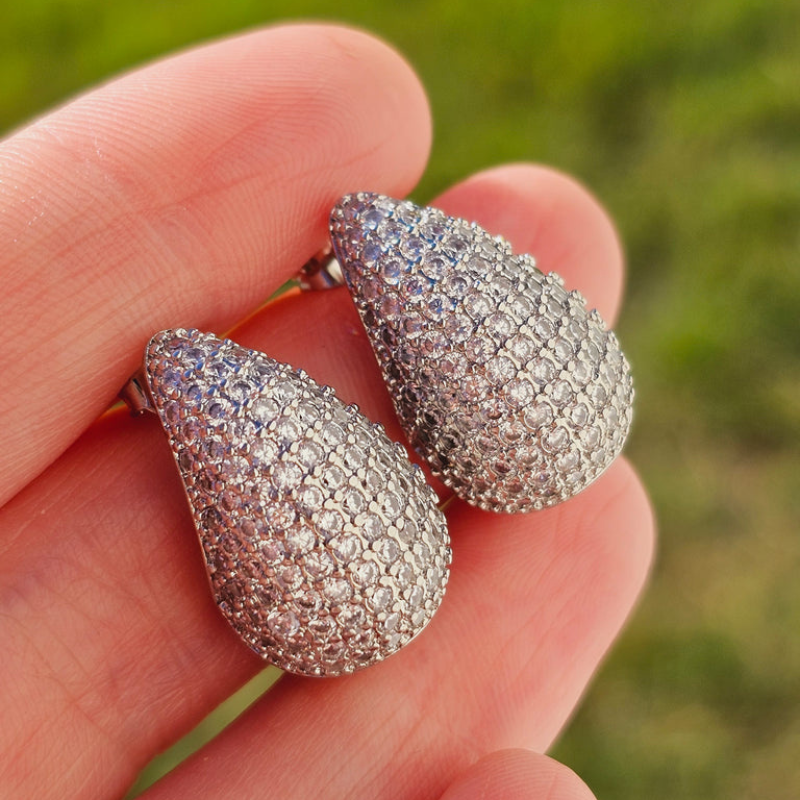 Kolczyki diamentowe w kształcie kropli - Kolczyki z diamentami osadzonymi