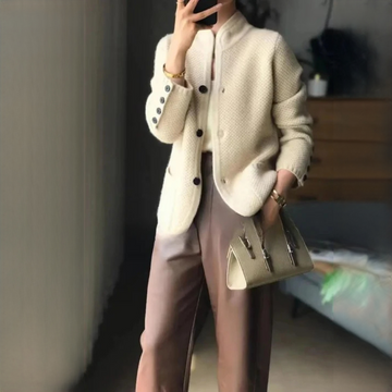 Evelyn - Elegancka i miękka kurtka