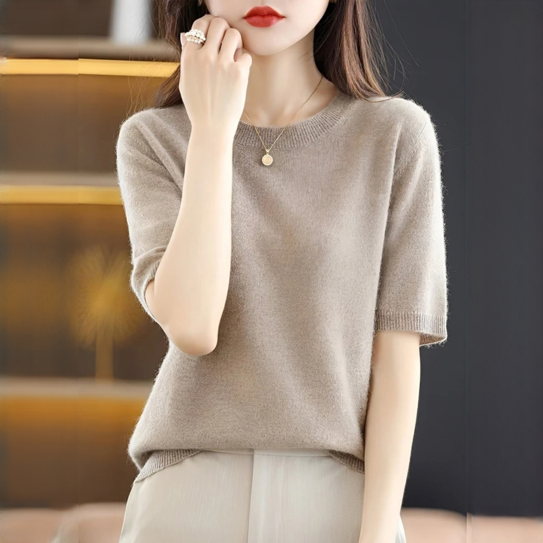 Blandine - Modny i subtelny T-shirt