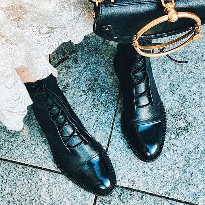 Hailey – Eleganckie botki z delikatnym obcasem