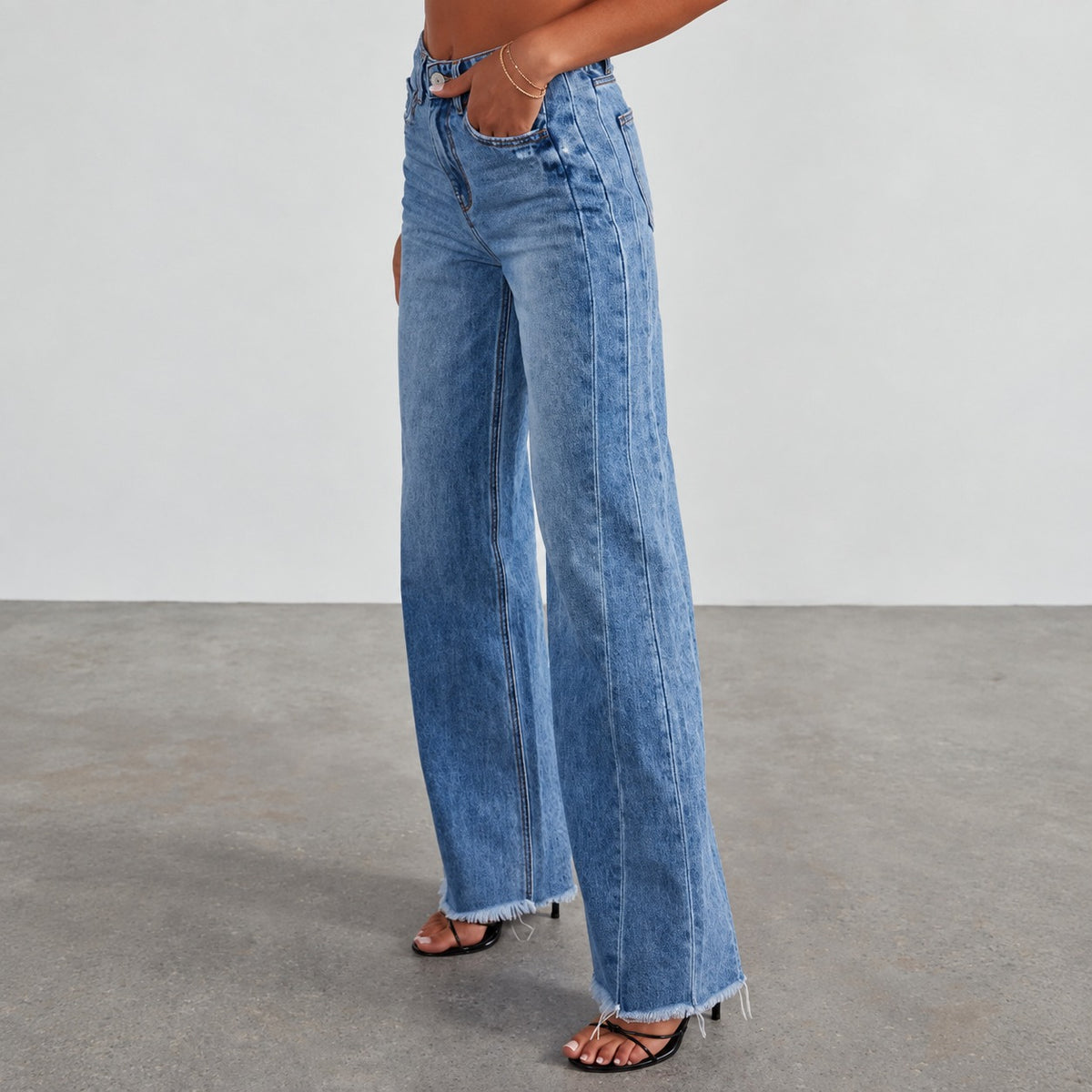 Dżinsy damskie szerokie nogawki wysokie w stylu distressed - luźny krój