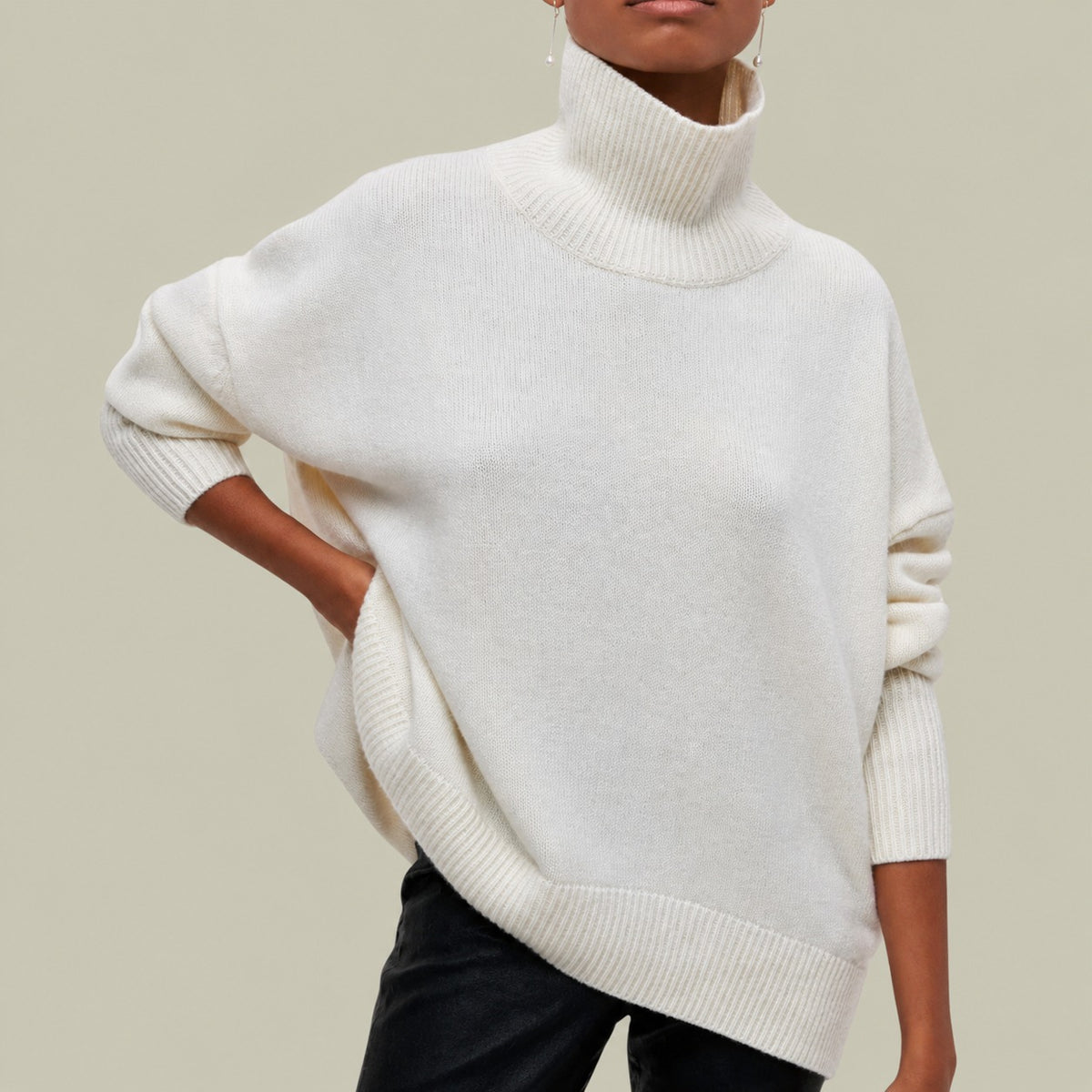 Damski sweter z golfem luźny krój długi rękaw oversize