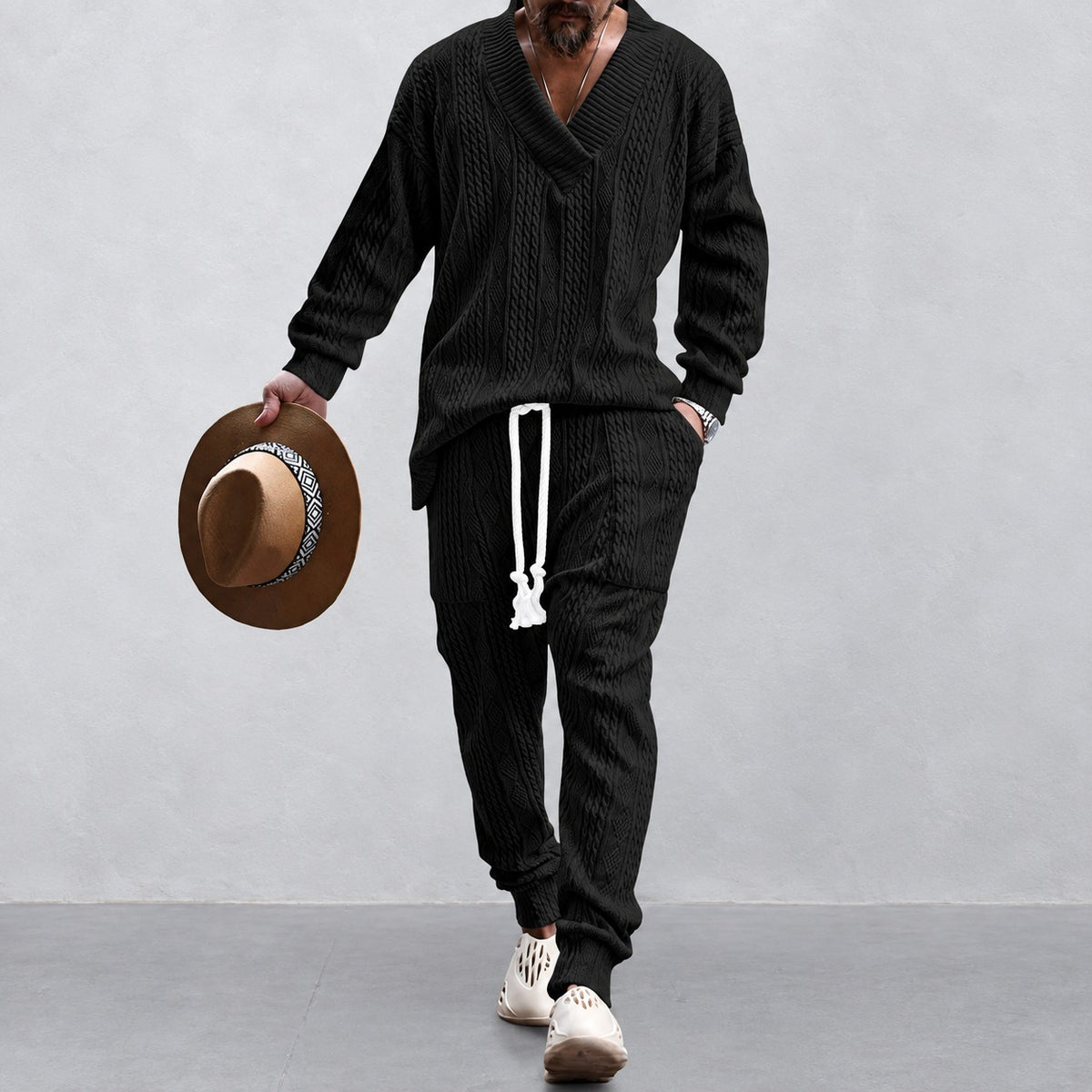 Męczny zestaw athleisure z topem z dekoltem V i spodniami z troczkami - relaxed fit
