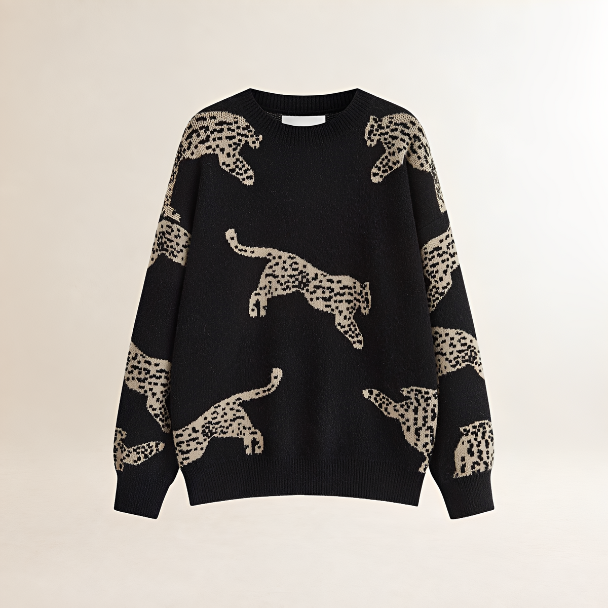 Sweter damski z wysokim kołnierzem i wzorem leopard print regular fit