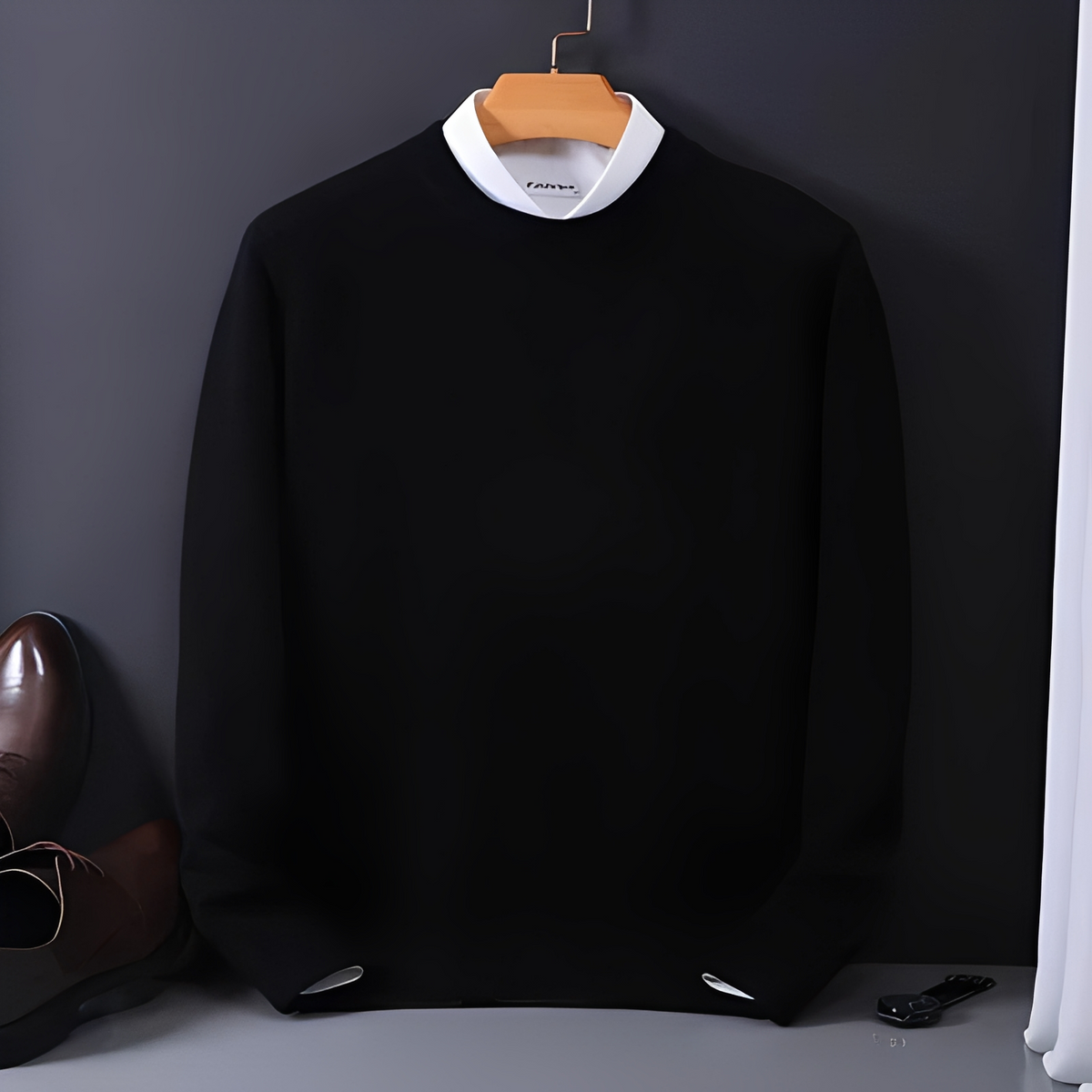 Sweter męski z krótkim rękawem, okrągły dekolt i dopasowany krój