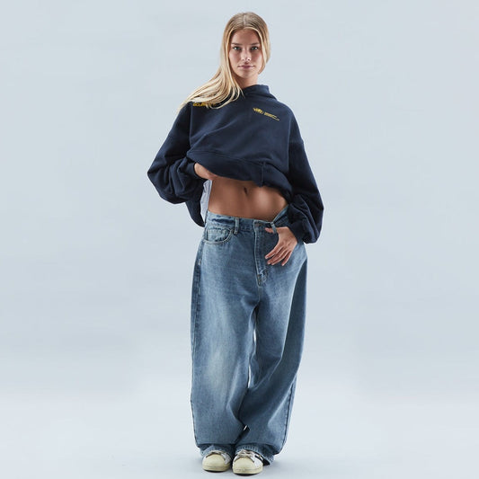 Modna bluza z kapturem – styl i komfort w jednym