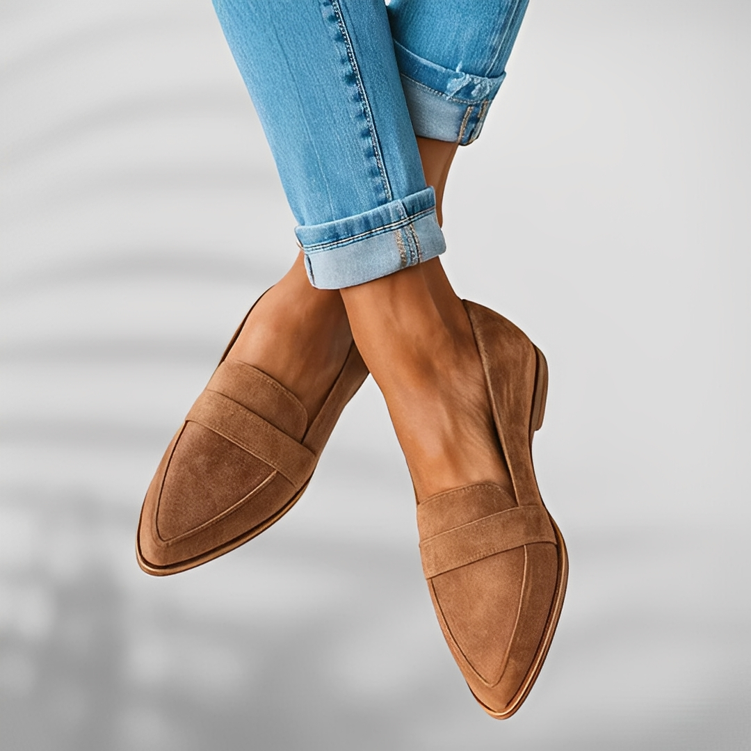 Théa - Eleganckie buty z ostrym noskiem