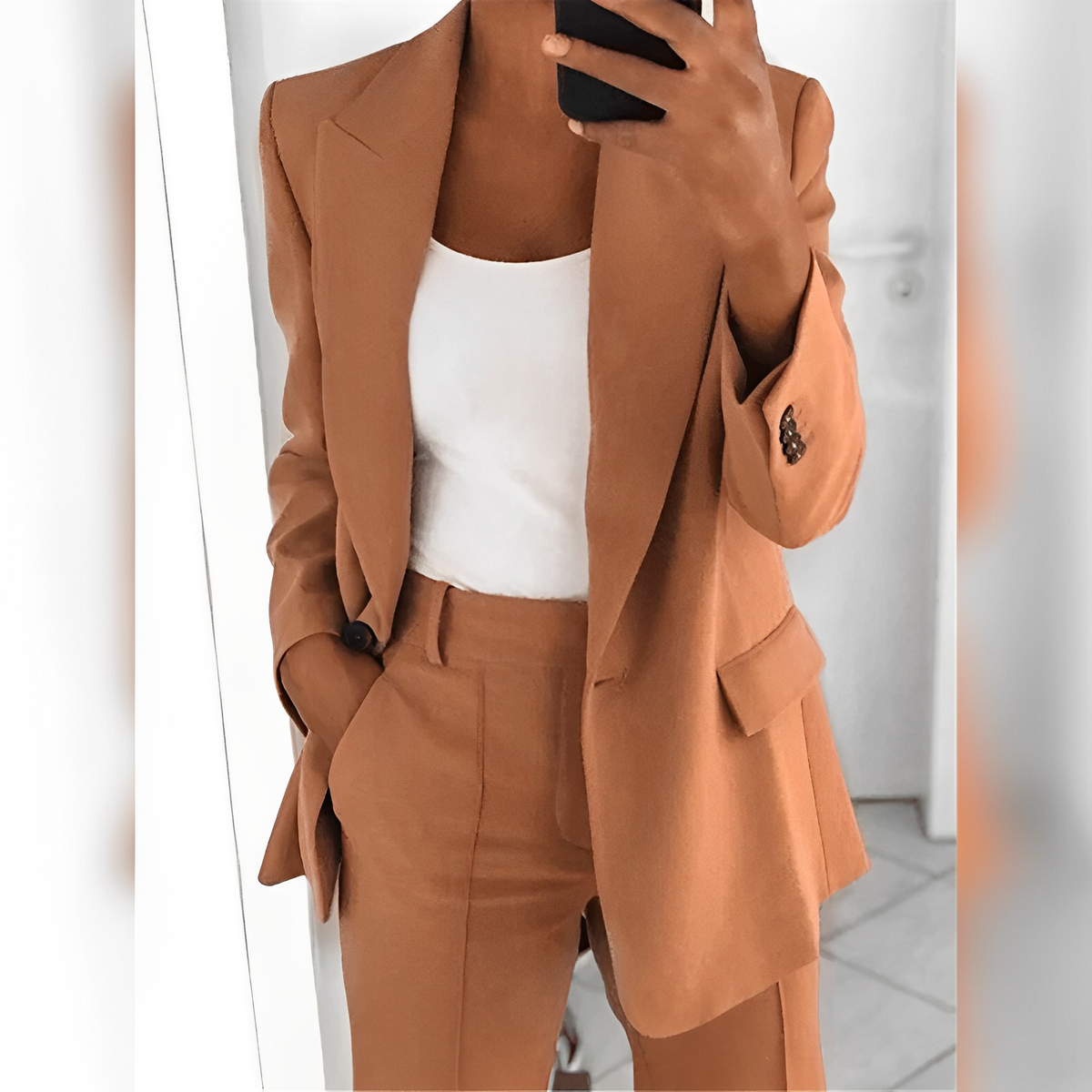 Mara – Stylowy Garnitur Damski