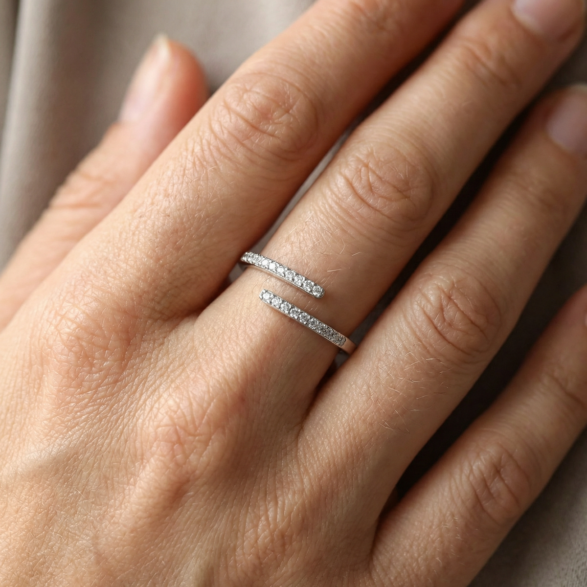 Anika – Elegancki pierścień